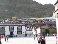 Tashilampo monastery in Shigatse 