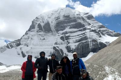 Kailash Charansparsha Tour